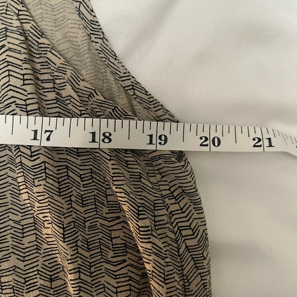 Eileen Fisher Broken Chevron Tencel Dress Size Medium - Picture 7 of 8